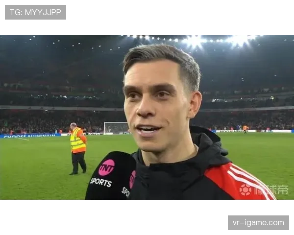 比利时飞翼特罗萨德闪耀阿森纳，成为枪手关键先生