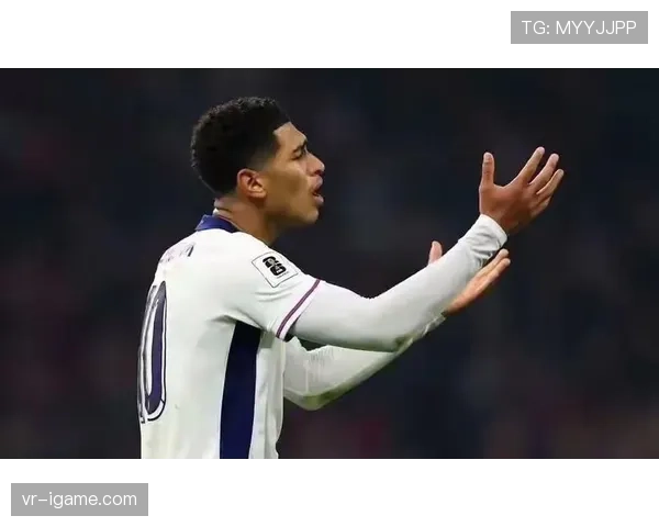 福登与贝林厄姆:英格兰中场核心的数据与战术价值对比分析 福登与贝林厄姆:英格兰中场核心的数据与战术价值对比分析