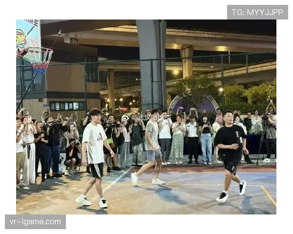 潘展乐这日常到底啥来头?赛场外的他居然这么接地气! 潘展乐这日常到底啥来头?赛场外的他居然这么接地气!